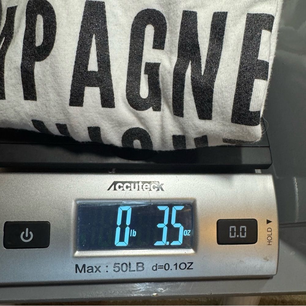 Women’s size large White Graphic V-Neck T-Shirt - Picture 3 of 3